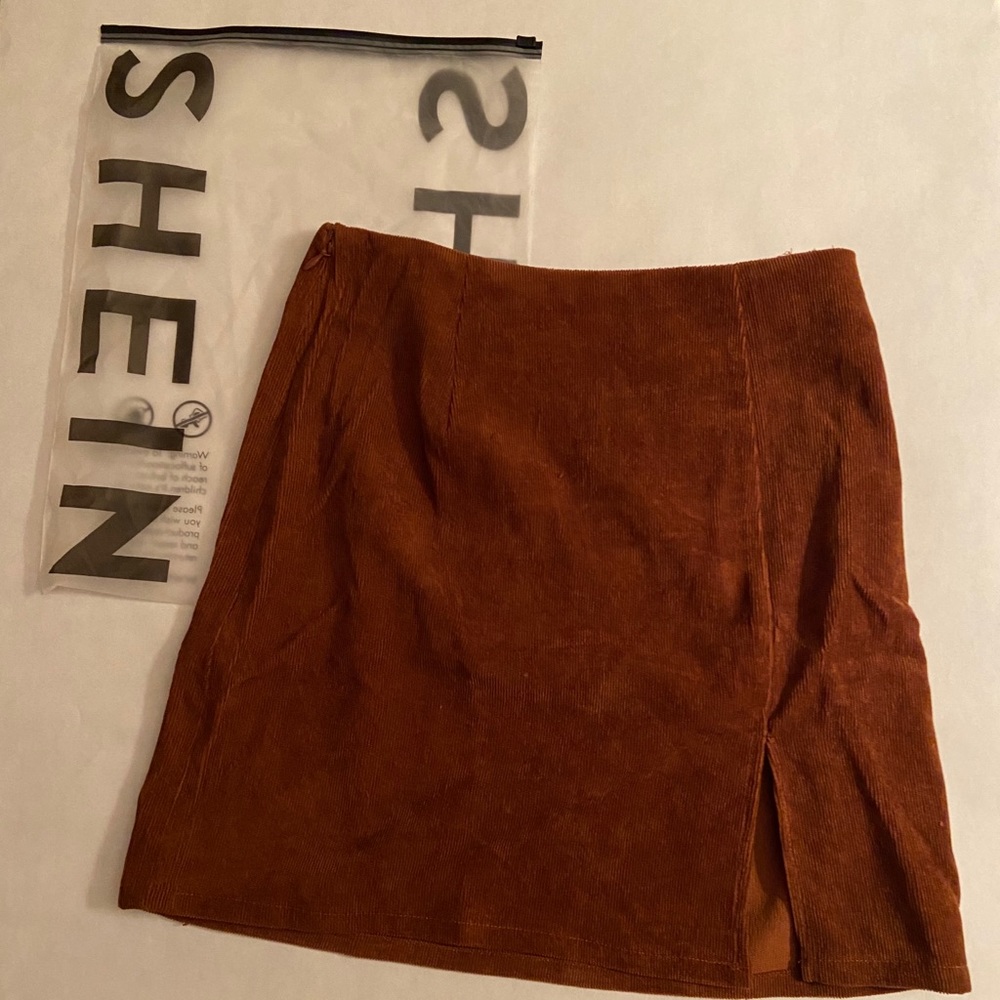SHEIN Mini Skirt with slit